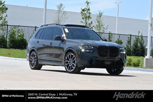 Dravit Grey Metallic 2027 BMW X7 xDrive40i