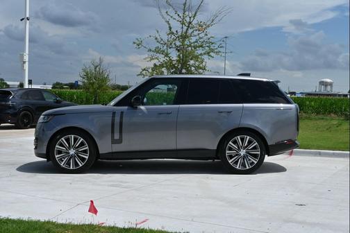 Eiger Grey Metallic 2023 Land Rover Range Rover P530 SE