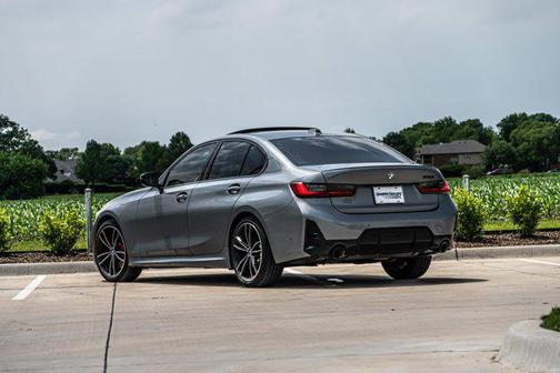 2023 BMW 330 330i