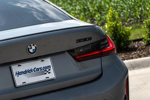 2023 BMW 330 330i