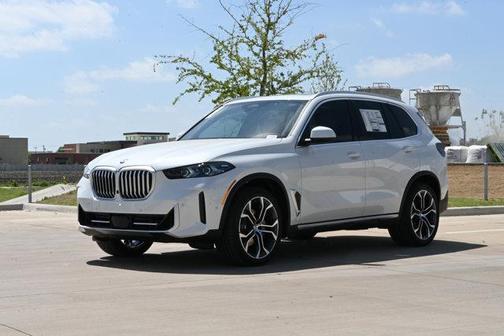 Mineral White Metallic 2026 BMW X5 xDrive40i