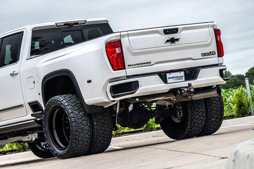 2025 Chevrolet Silverado 3500 High Country