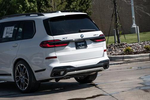2026 BMW X7 xDrive40i