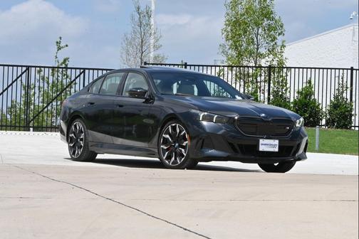 Black Sapphire Metallic 2024 BMW i5 M60