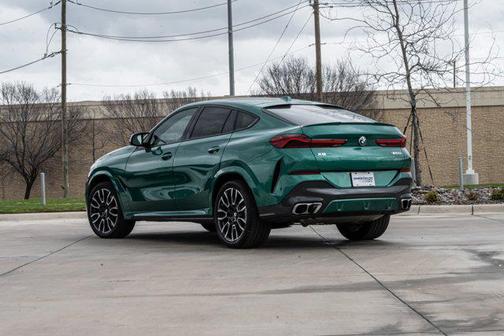 2025 BMW X6 M60i