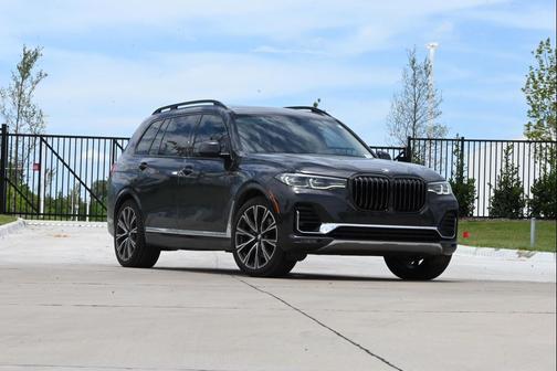 Dark Graphite Metallic 2022 BMW X7 xDrive40i