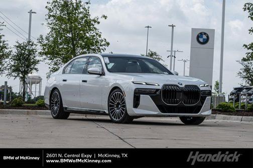 Mineral White Metallic 2026 BMW 760 xDrive