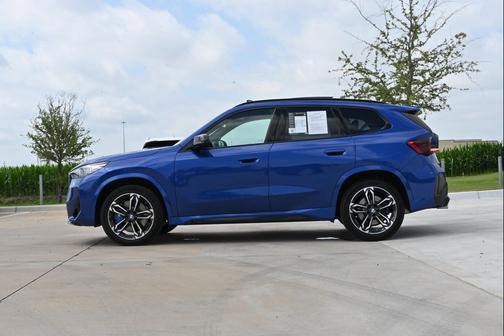 Portimao Blue Metallic 2026 BMW X1 M35i