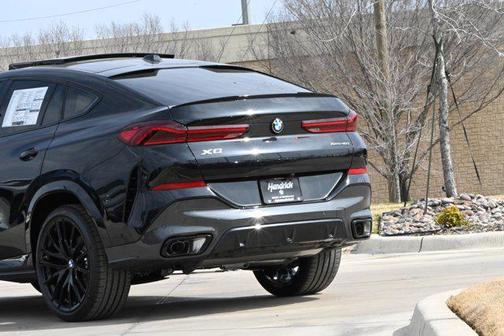 2026 BMW X6 xDrive40i