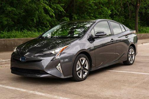 2017 Toyota Prius Three Touring