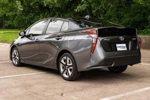 2017 Toyota Prius Three Touring