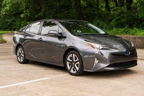 2017 Toyota Prius Three Touring