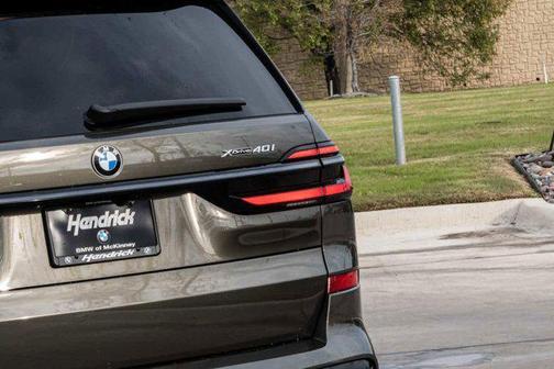 2026 BMW X7 xDrive40i