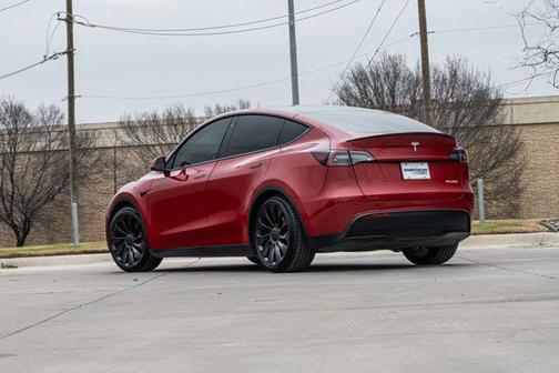 2023 Tesla Model Y Performance