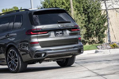 2026 BMW X7 xDrive40i