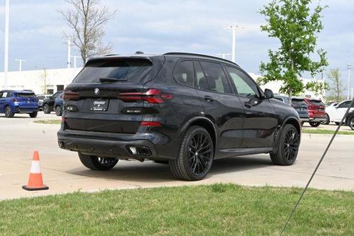 Black Sapphire Metallic 2026 BMW X5 xDrive40i