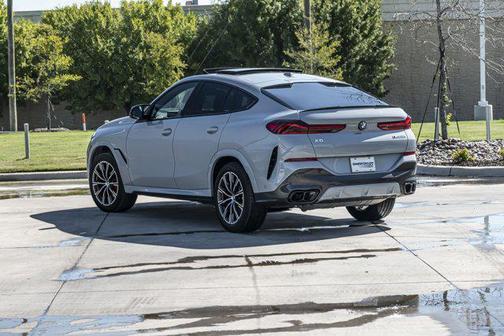 2025 BMW X6 M60i