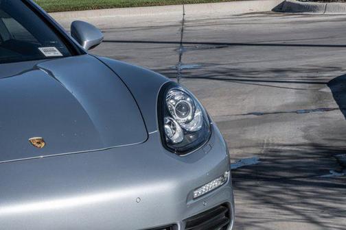 2016 Porsche Panamera 4