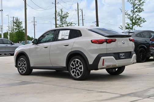 Dune Grey Metallic 2026 BMW X2 xDrive28i