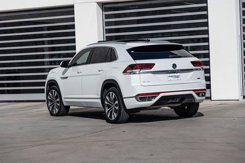 2022 Volkswagen Atlas Cross Sport 3.6L V6 SEL Premium R-Line