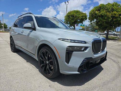 2024 BMW X7 xDrive40i