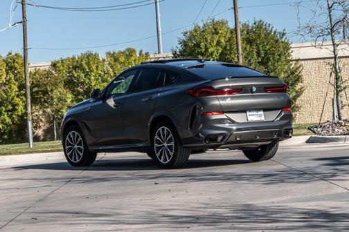 2025 BMW X6 xDrive40i