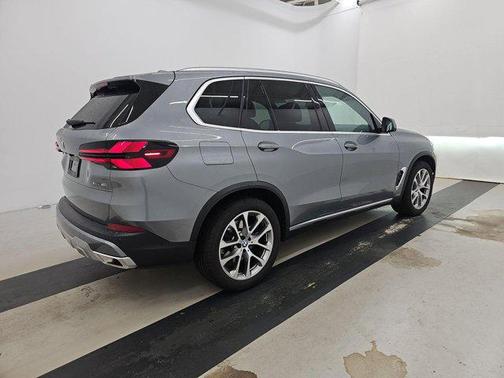 2025 BMW X5 xDrive40i