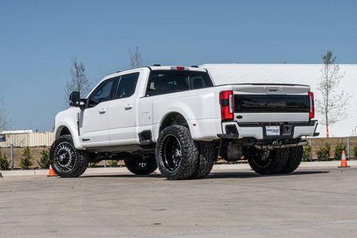 Star White Metallic Tri-Coat 2025 Ford F-450 Platinum