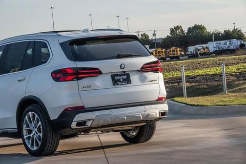 2026 BMW X5 sDrive40i