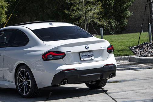2024 BMW 230 i xDrive
