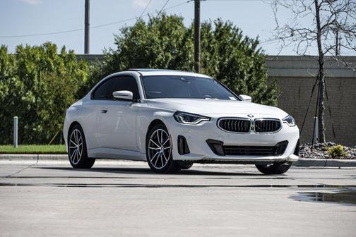 2024 BMW 230 i xDrive