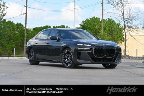 Dravit Grey Metallic 2026 BMW 760 xDrive