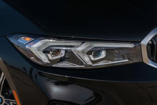 2024 BMW 330 330i Sedan