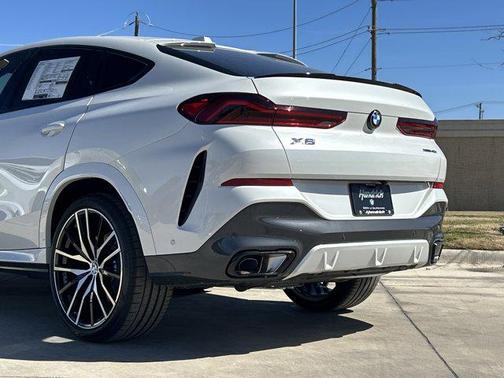 2026 BMW X6 xDrive40i