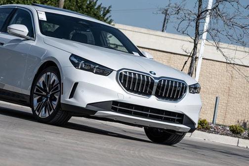 2026 BMW i5 eDrive40