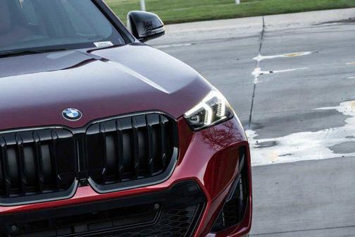 Vegas Red Metallic 2026 BMW X1 xDrive28i