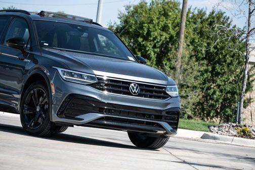 2023 Volkswagen Tiguan 2.0T SE R-Line Black