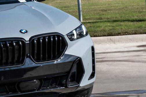 2026 BMW X6 xDrive40i