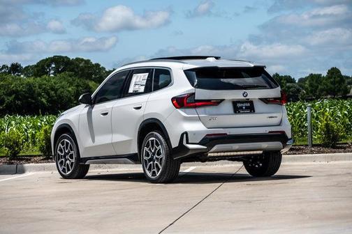2025 BMW X1 xDrive28i