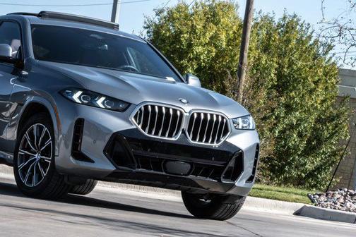 2025 BMW X6 xDrive40i