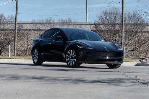 2025 Tesla Model 3 Long Range