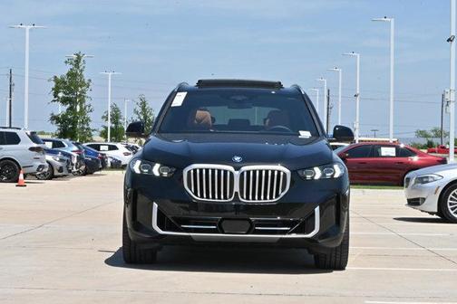 Black Sapphire Metallic 2026 BMW X5 PHEV xDrive50e