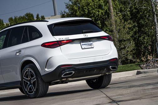 2025 Mercedes-Benz GLC 300 Base