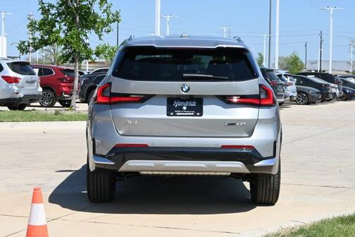 Space Silver Metallic 2026 BMW X1 xDrive28i