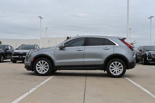 Argent Silver Metallic 2023 Cadillac XT4 Luxury