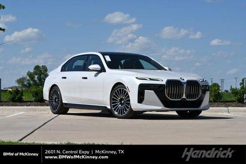 Mineral White Metallic 2026 BMW 740 740i