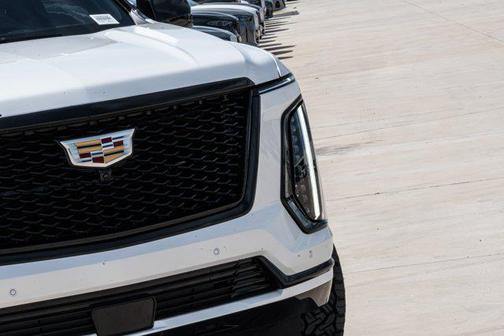 2025 Cadillac Escalade Sport