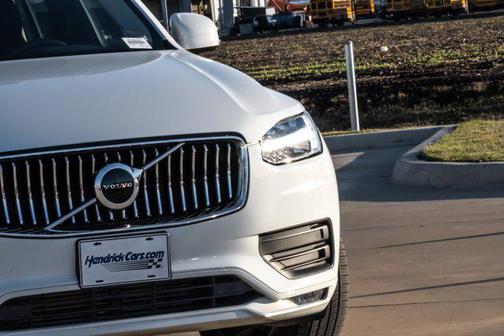 2020 Volvo XC90 T5 Momentum