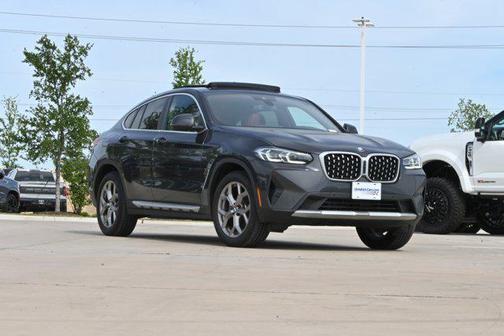 Dark Graphite Metallic 2025 BMW X4 xDrive30i