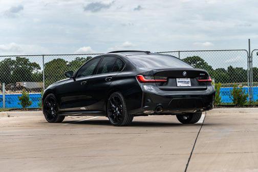 2025 BMW 330 i